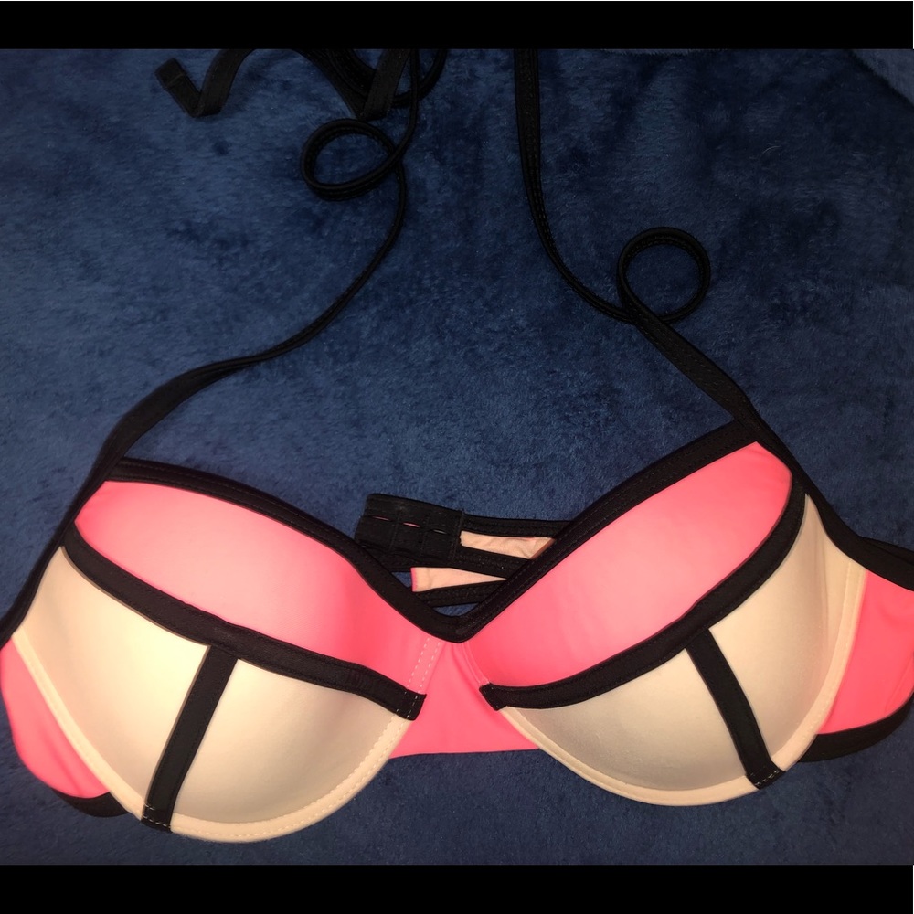 Pink bikini top